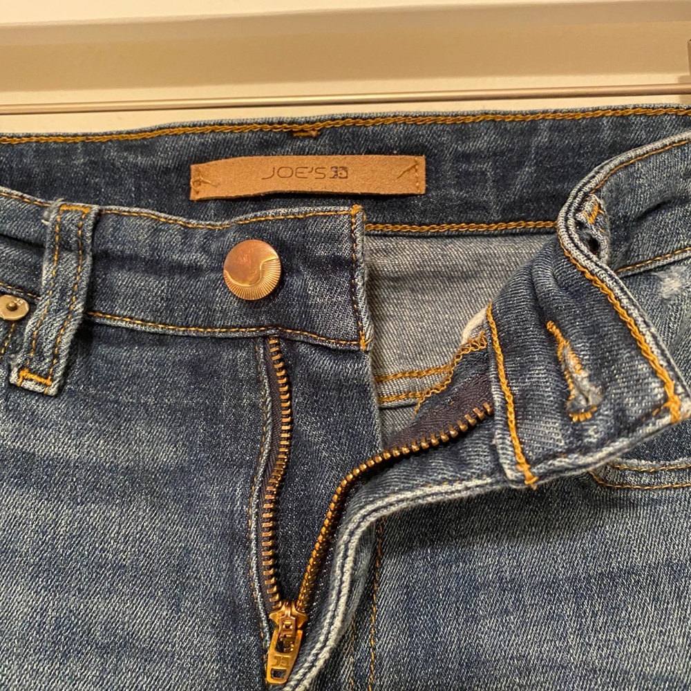 Joe’s Jeans High Rise, Ripped - Picture 4 of 5